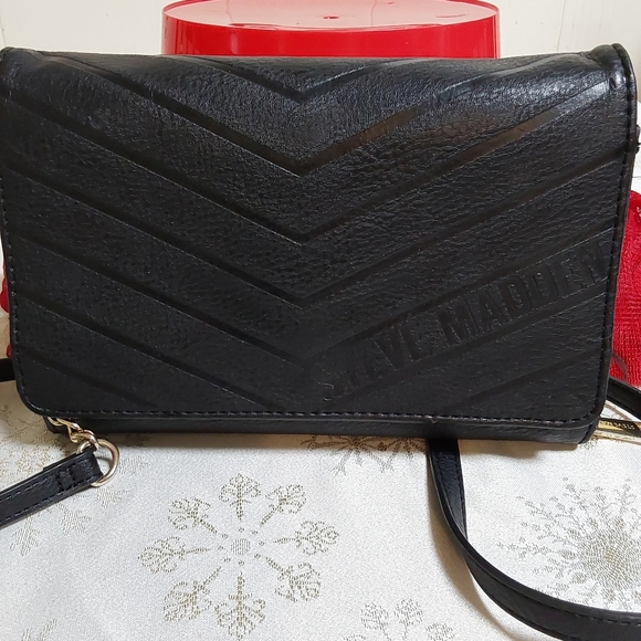 Black Steve Madden crossbody bag - Picture 2 of 4